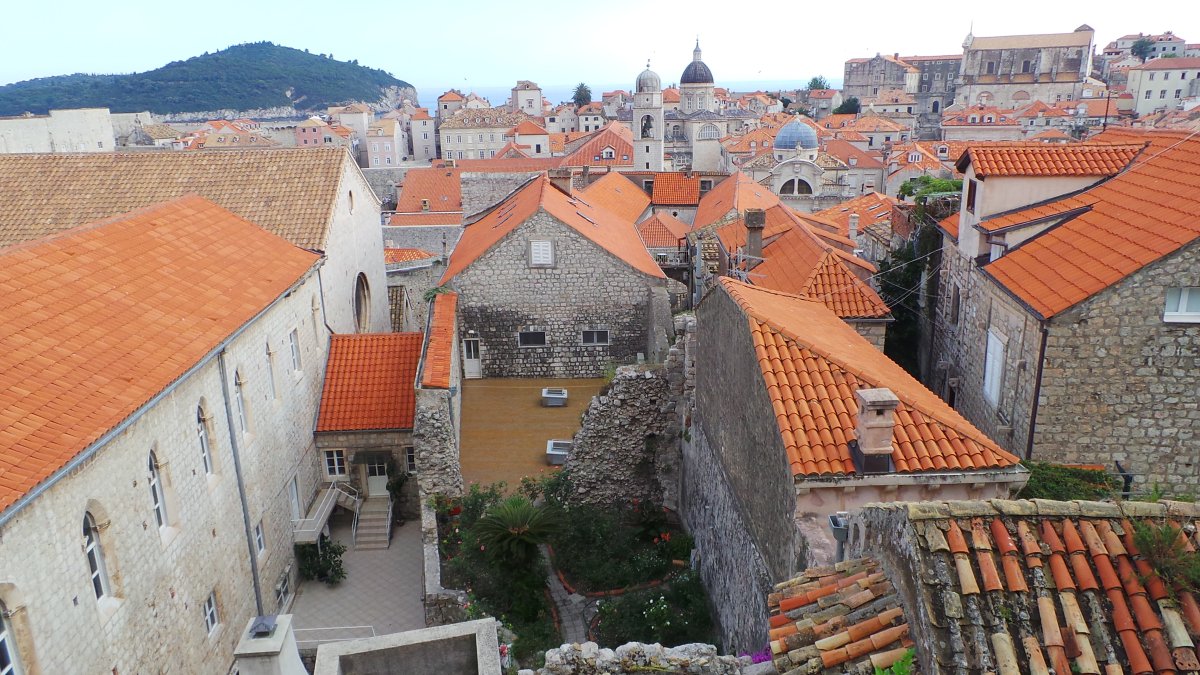 City Wall Walk11